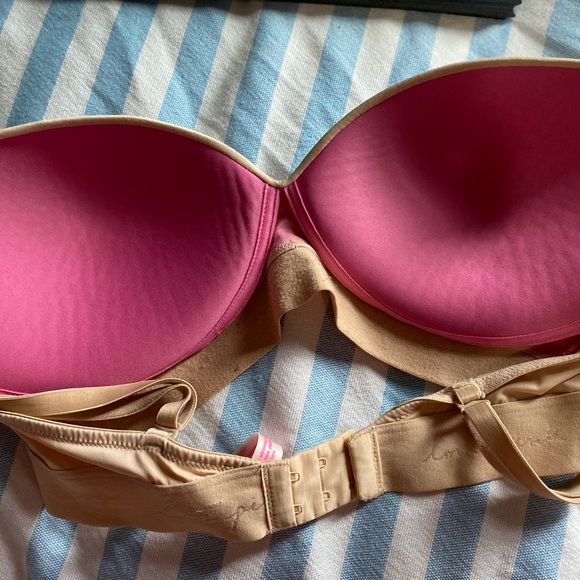 ***SOLD ON ANOTHER APP *** Victoria’s Secret PINK 36C bra bundle - Picture 3 of 16